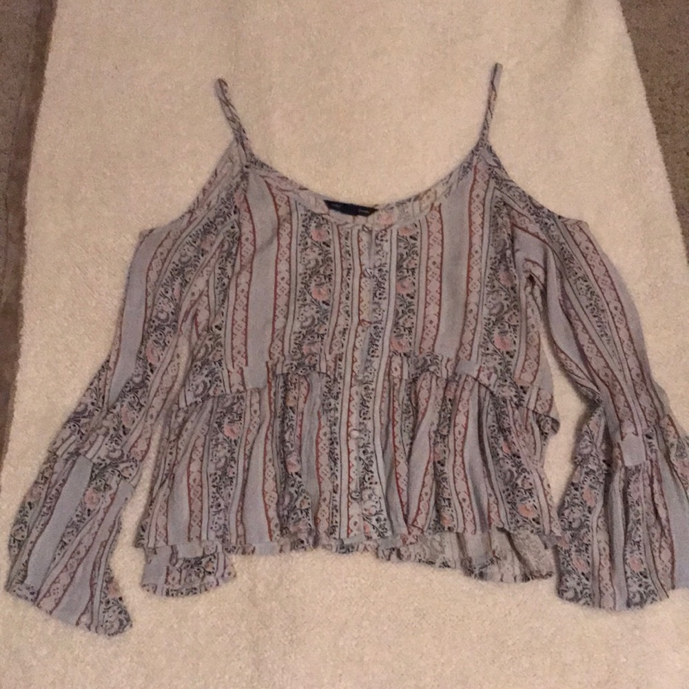 Blue floral American Eagle blouse